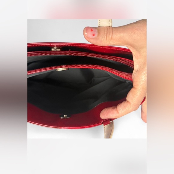 Red patent (charol) Pierre Cardin – Evolution evening handbag. - Picture 6 of 13